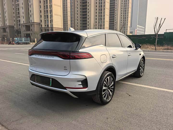 Фото 9 - BYD Tang Hybrid/EV