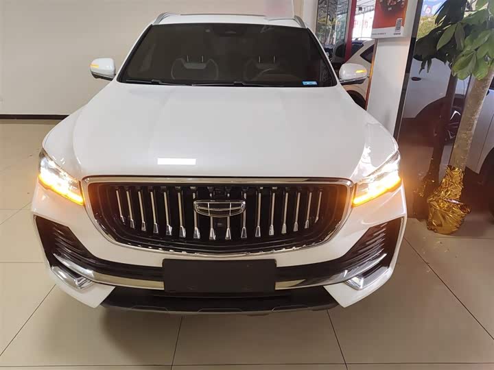 Фото 3 - Geely Monjaro