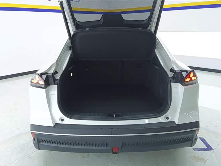 Фото 4 - Changan Deepal SL03