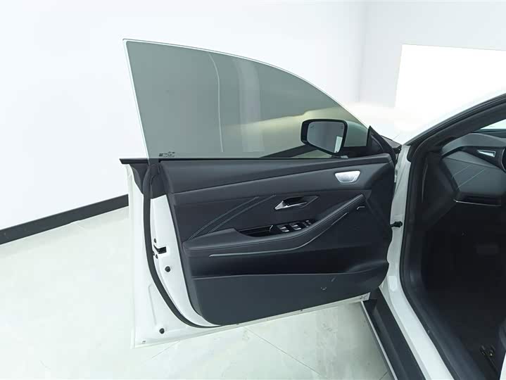 Фото 7 - Changan Deepal SL03