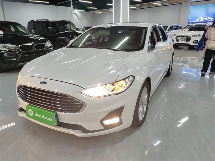 Фото 1 - Ford Mondeo