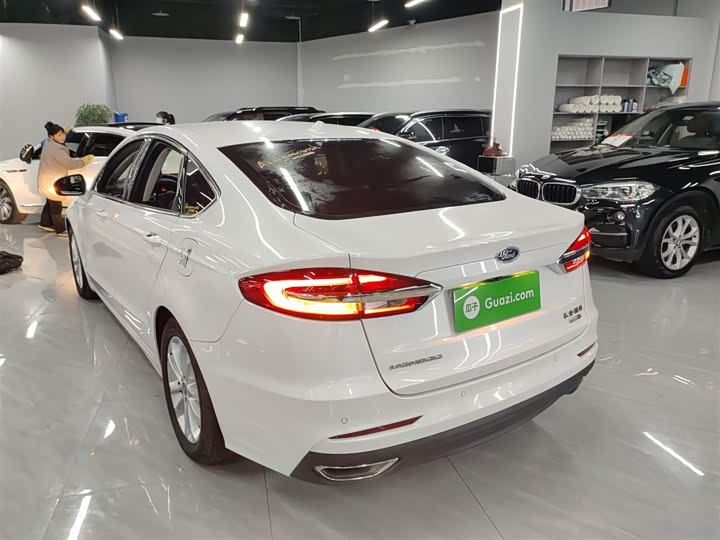 Фото 5 - Ford Mondeo