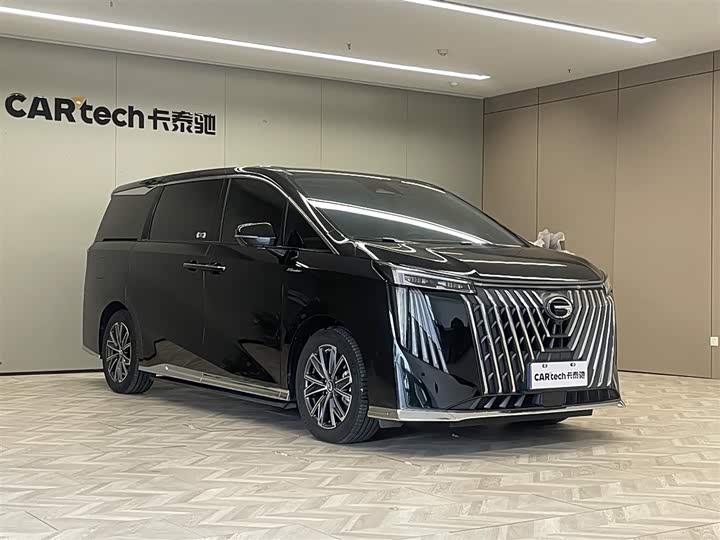 Фото 2 - GAC Trumpchi M8