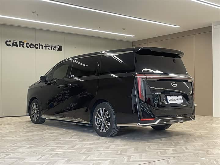 Фото 7 - GAC Trumpchi M8