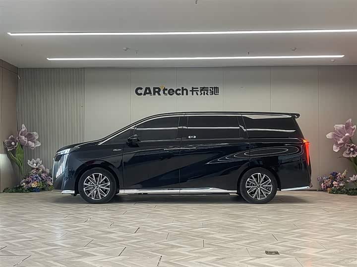 Фото 8 - GAC Trumpchi M8