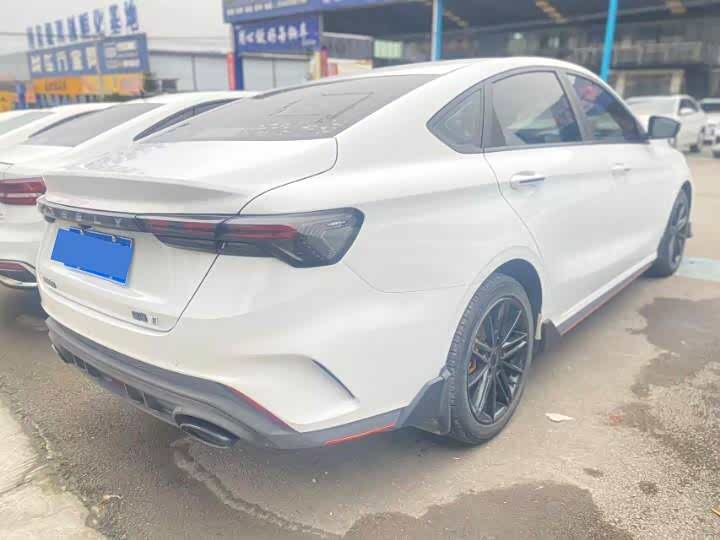 Фото 7 - Geely Binrui