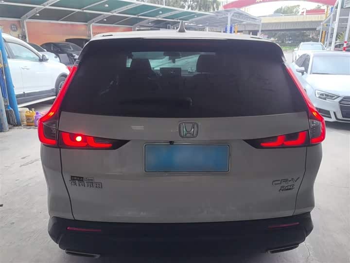 Фото 6 - Honda CR-V