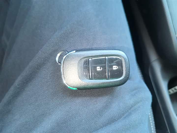 Фото 9 - Honda CR-V