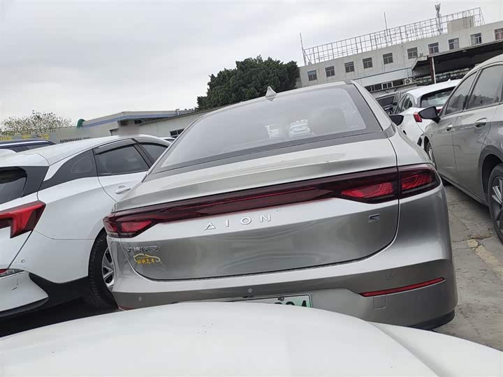 Фото 6 - GAC Aion S