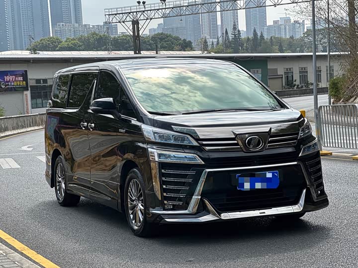 Фото 4 - Toyota Vellfire