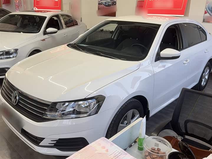 Фото 2 - Volkswagen Lavida