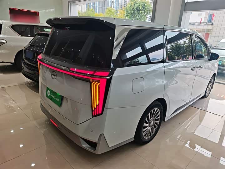 Фото 7 - GAC Trumpchi M8