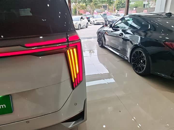 Фото 8 - GAC Trumpchi M8