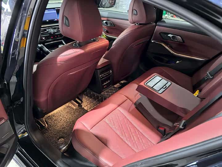 Фото 9 - BMW 3 Series