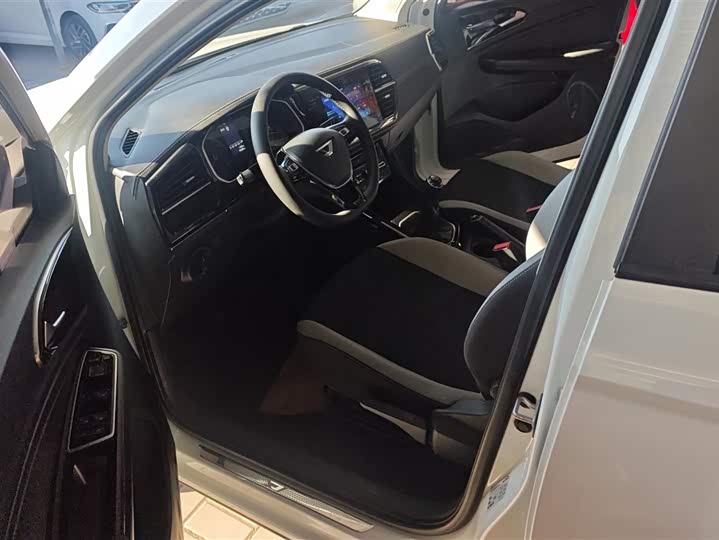 Фото 9 - Jetta VS5