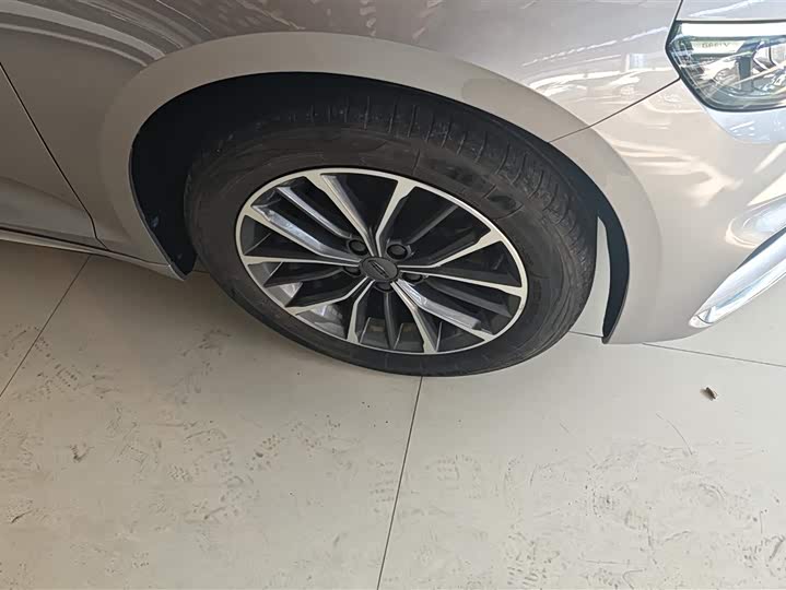 Фото 6 - Geely Preface