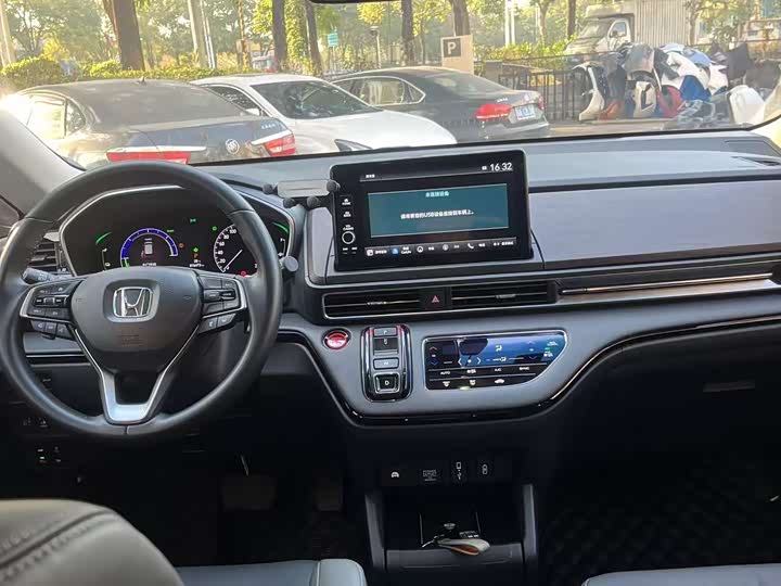 Фото 6 - Honda Odyssey