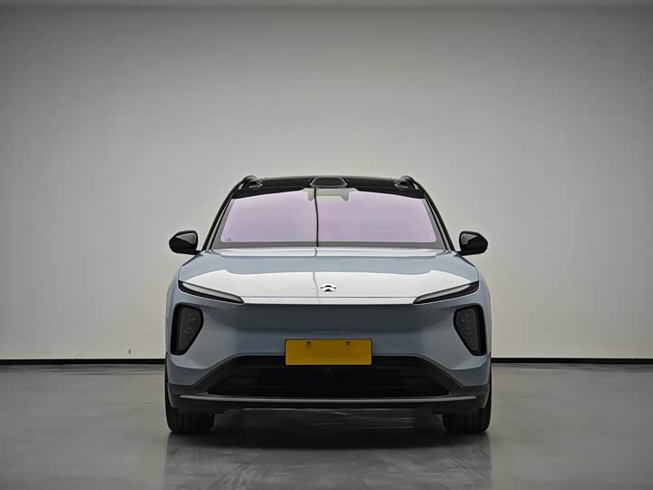 Фото 2 - Nio ES6