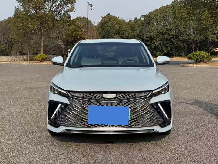 Фото 2 - Geely Emgrand L Hi·P Hybrid