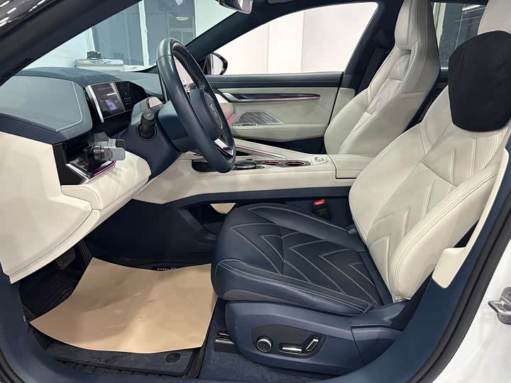 Фото 4 - Zeekr 001