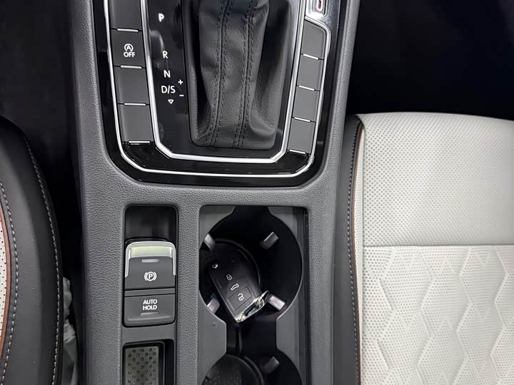 Фото 9 - Volkswagen Magotan