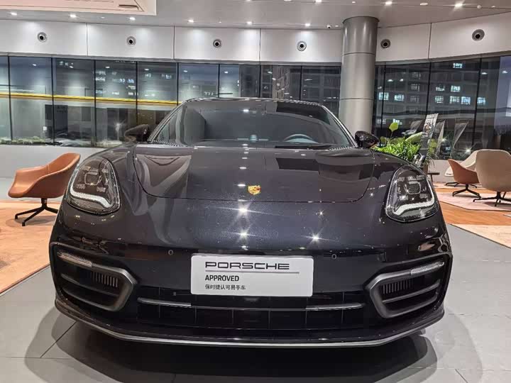 Фото 1 - Porsche Panamera