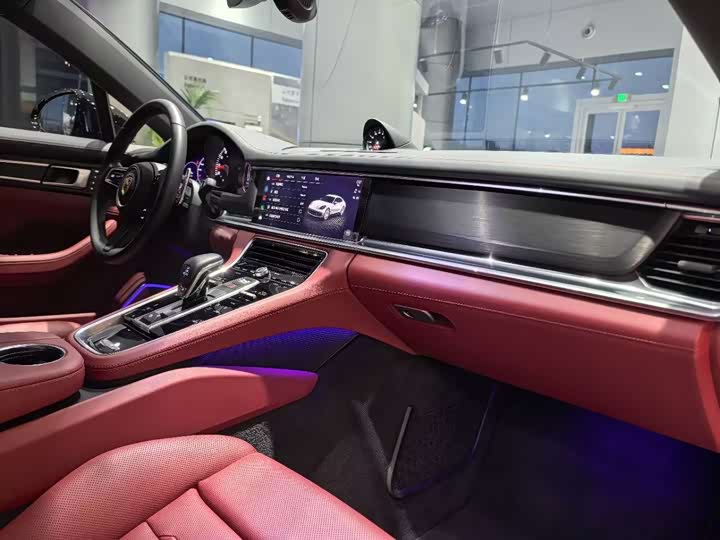 Фото 6 - Porsche Panamera