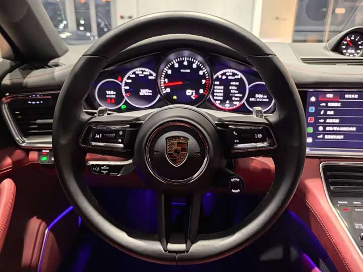 Фото 8 - Porsche Panamera