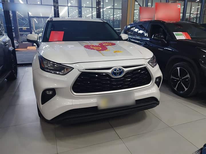 Фото 3 - Toyota Highlander