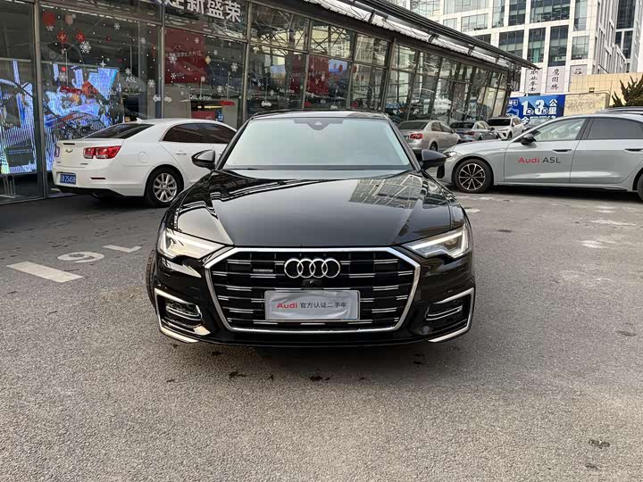 Фото 2 - Audi A6L