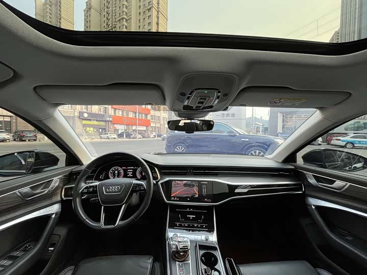 Фото 6 - Audi A6L