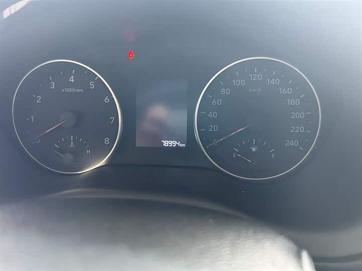 Фото 4 - Hyundai Celesta