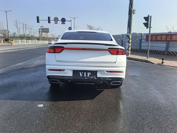 Фото 5 - Geely Preface