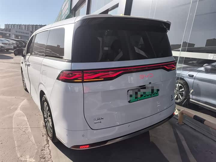 Фото 5 - BYD Xia