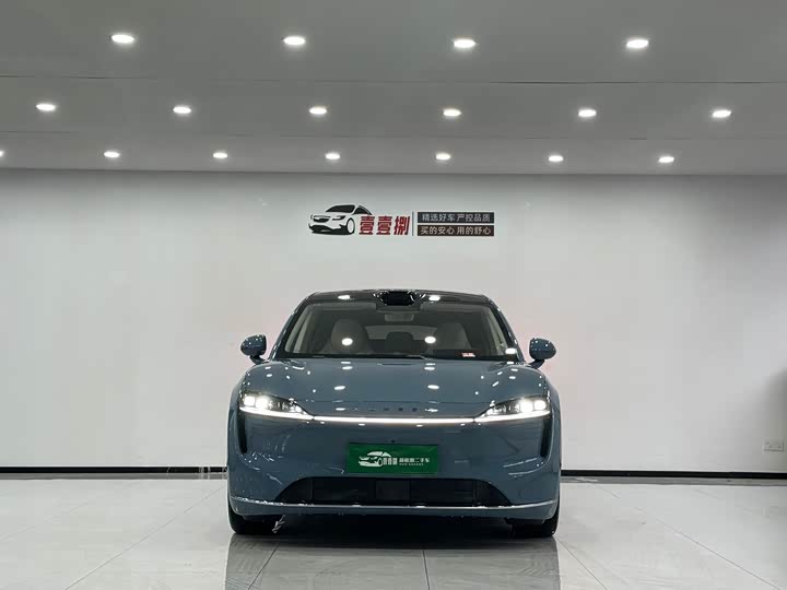 Фото 2 - Luxeed R7