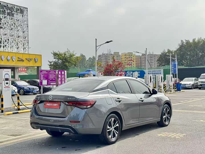 Фото 5 - Nissan Sylphy