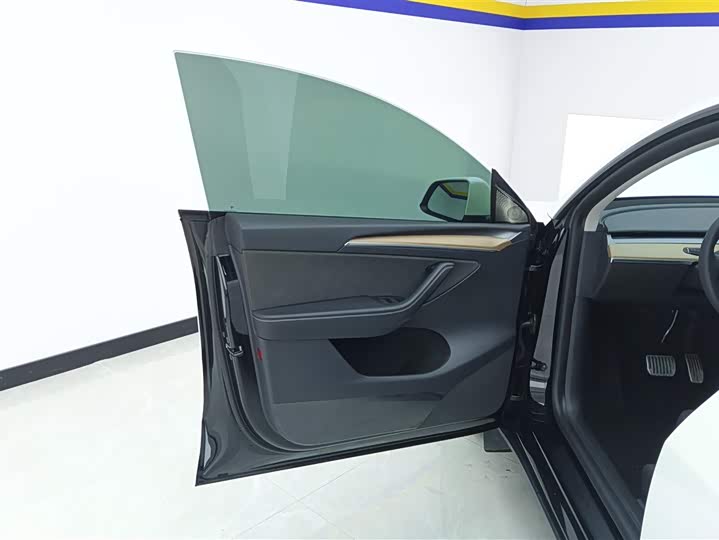 Фото 7 - Tesla Model Y