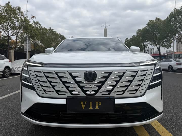 Фото 8 - Changan CS75 Plus