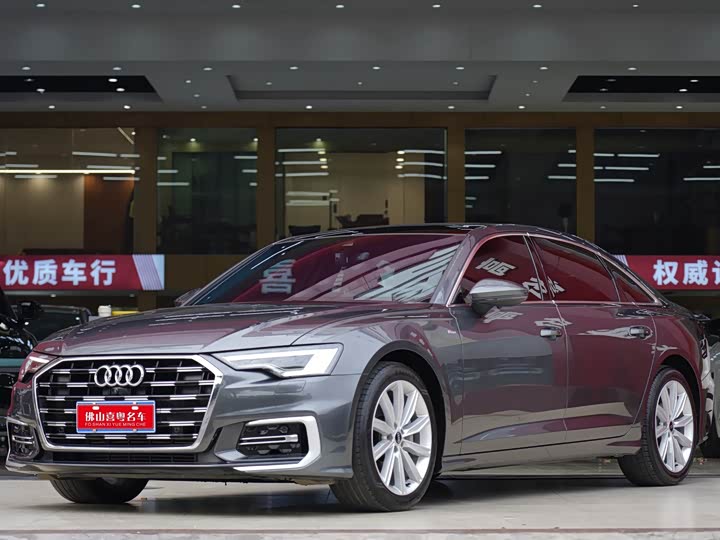 Фото 1 - Audi A6L