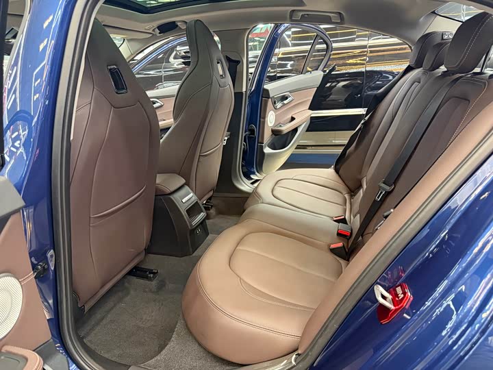 Фото 9 - BMW 1 Series