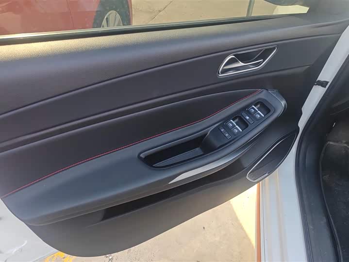 Фото 7 - Chery Omoda S5 (Arrizo 5 Plus)