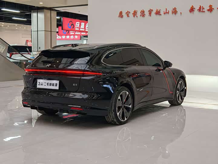 Фото 6 - Nio ET5T