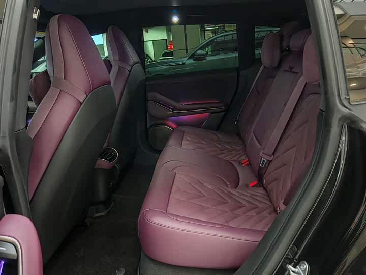 Фото 9 - Nio ET5T