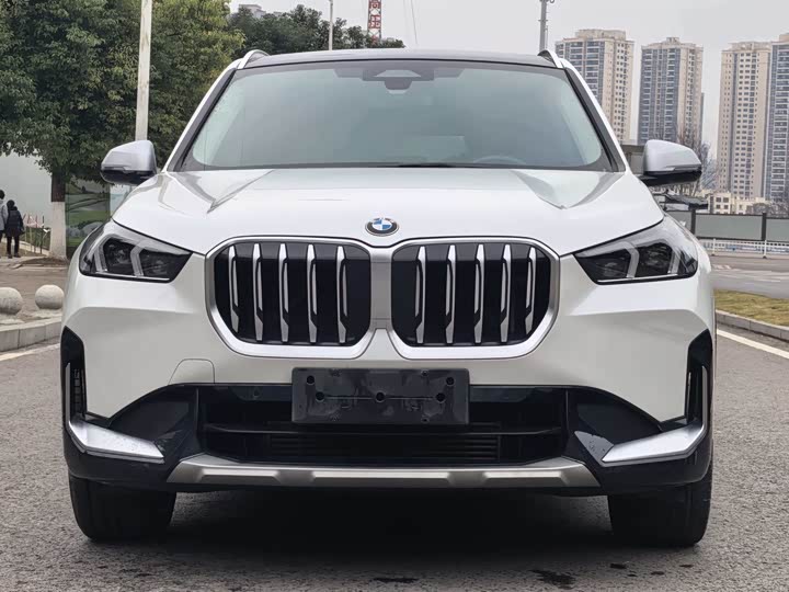 Фото 3 - BMW X1