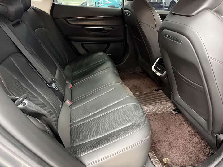 Фото 9 - XPeng P7