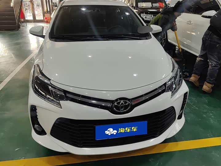 Фото 2 - Toyota Vios