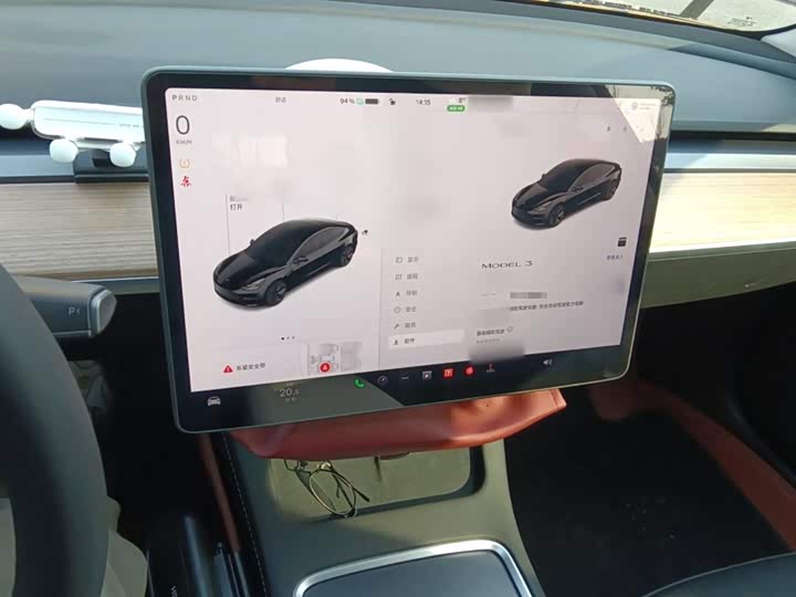 Фото 6 - Tesla Model 3