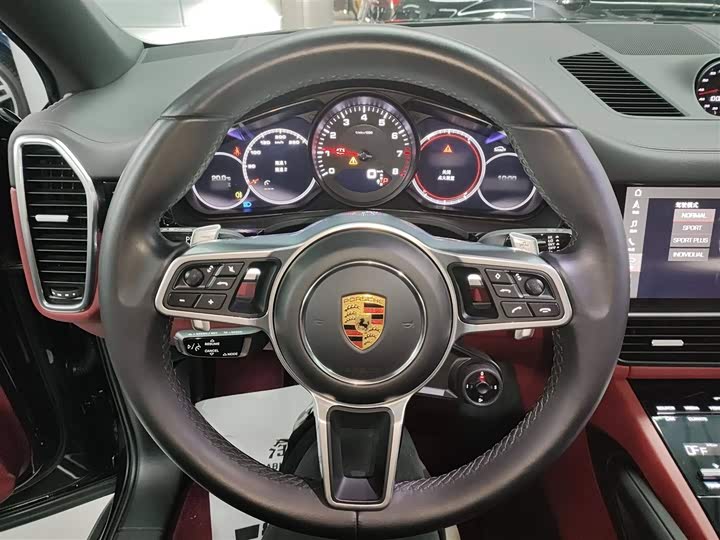 Фото 3 - Porsche Cayenne