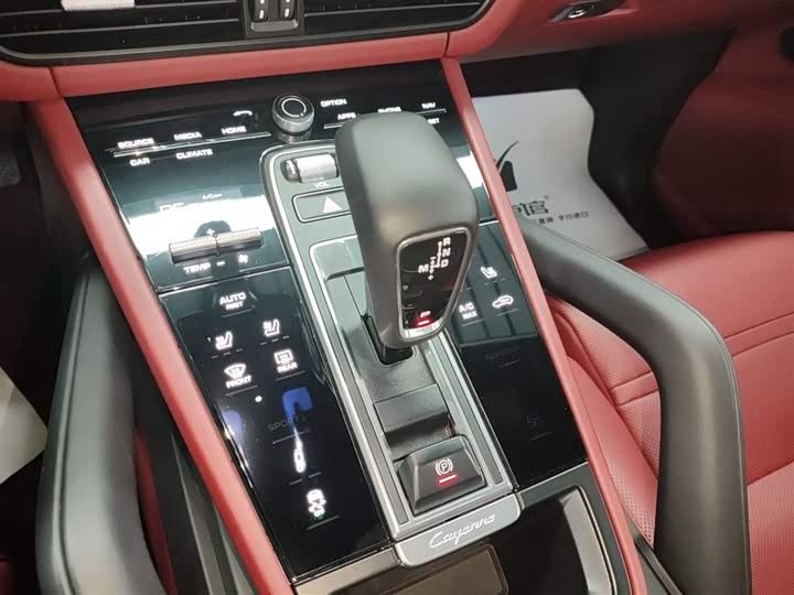 Фото 6 - Porsche Cayenne