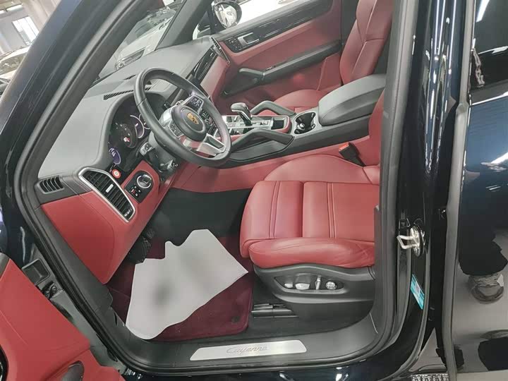 Фото 7 - Porsche Cayenne